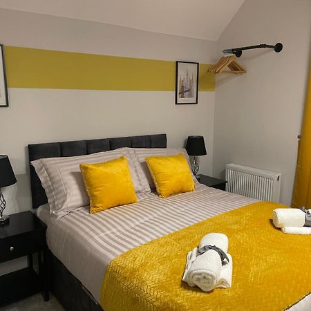 Nhs Workers And Students Haven - The Bee Hive Villa Reading Ngoại thất bức ảnh